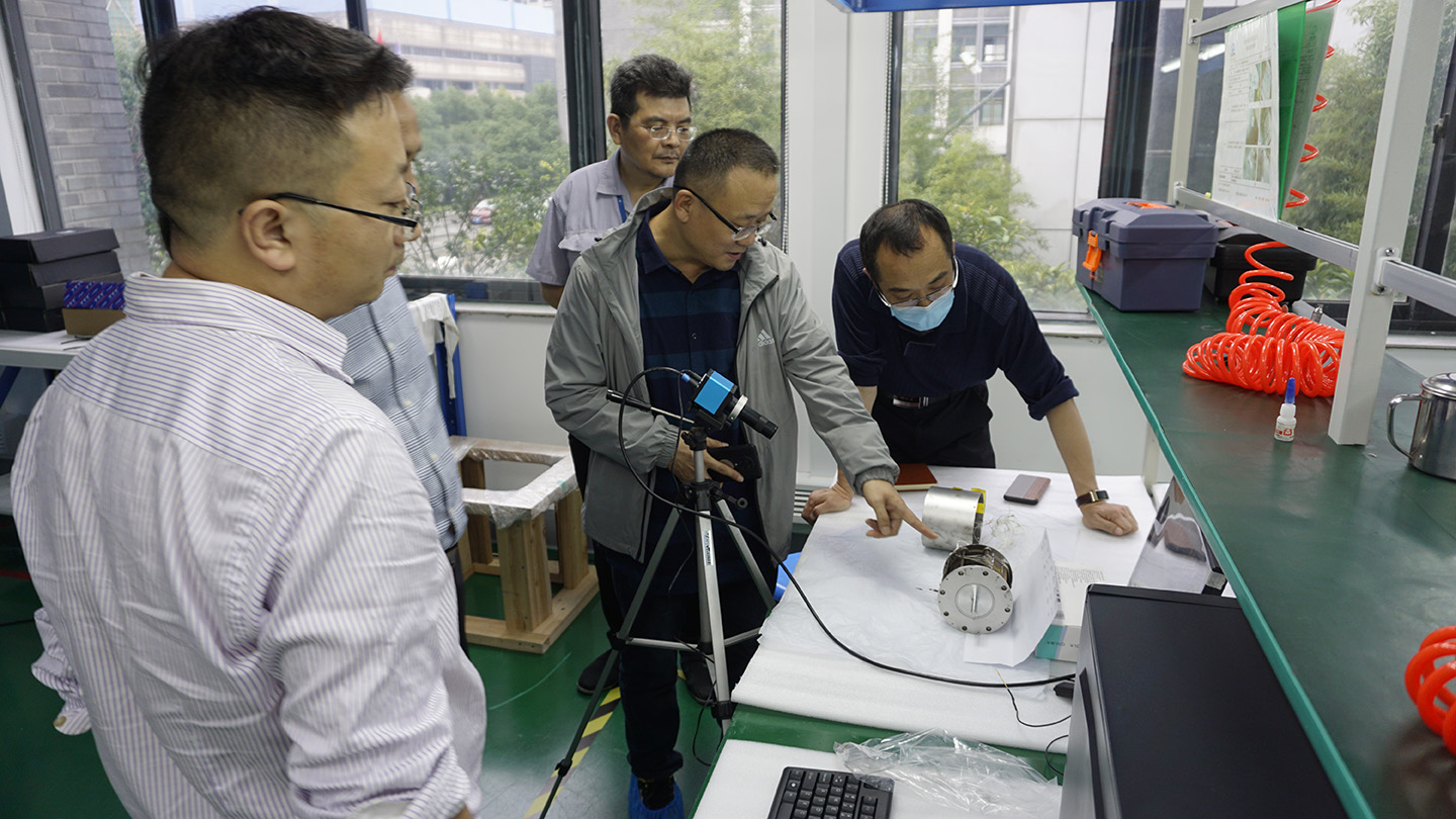 一億轉導電滑環